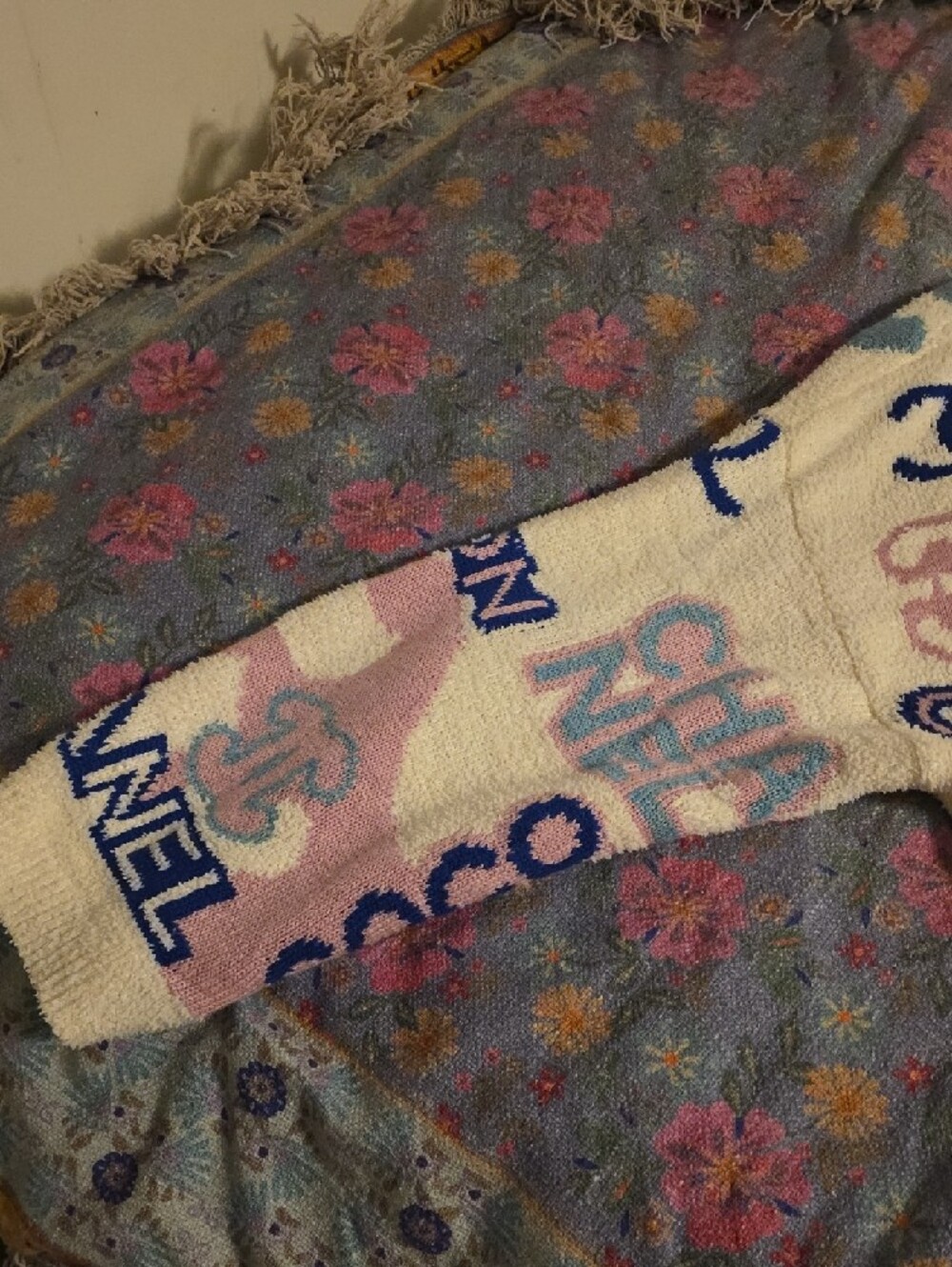 Cream Knit Cardigan with Pink & Blue Logo Motifs - Picture 5 of 7